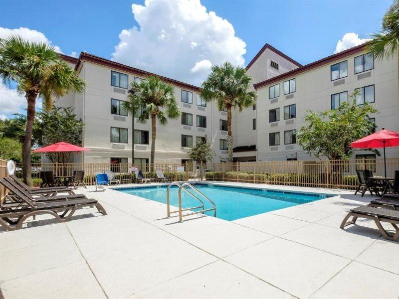 Red Roof Inn Plus + Gainesville Exterior photo