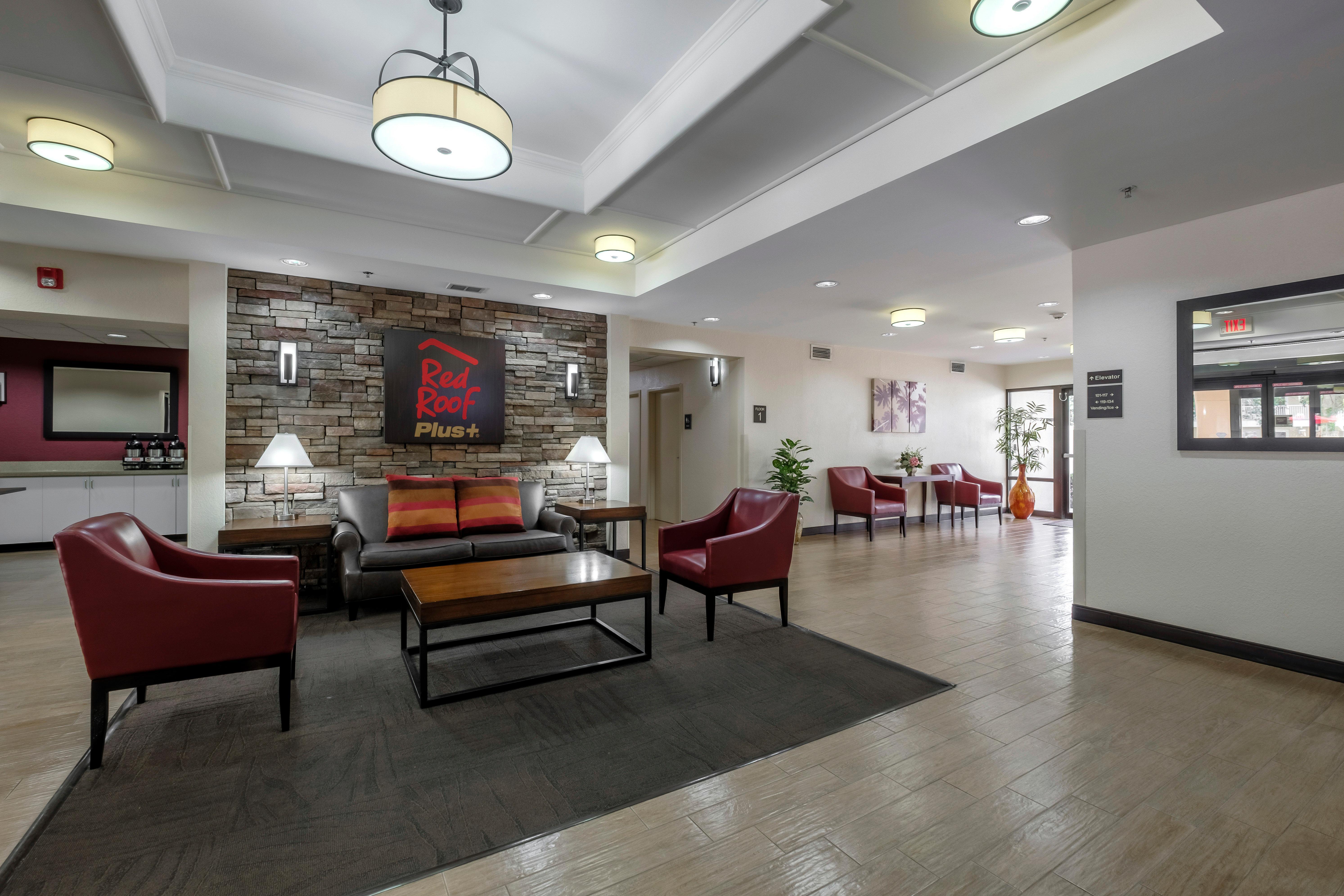 Red Roof Inn Plus + Gainesville Exterior photo